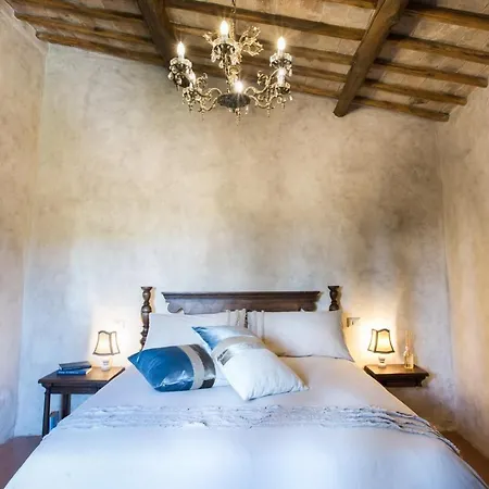 Greta, Enjoy Staying Together Again In Pure Nature * Orvieto