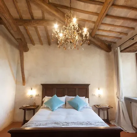 Greta, Enjoy Staying Together Again In Pure Nature * Orvieto